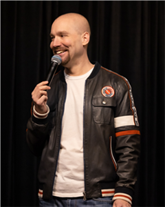 Quinn Dahle at Funny Bone Comedy Club